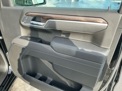 2026 Chevrolet Silverado 1500 — photo 13 view