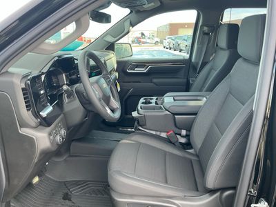 2026 Chevrolet Silverado 1500 — photo 7 view