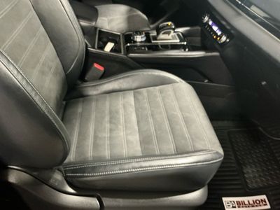 2023 Mitsubishi Outlander - Photo 11