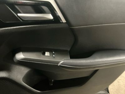 2023 Mitsubishi Outlander - Photo 14