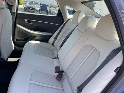 2025 Hyundai Sonata - Photo 8