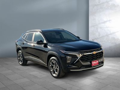 2025 Chevrolet Trax - Photo 3
