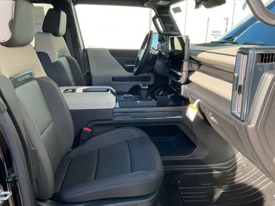 2026 GMC HUMMER EV SUV — photo 14 view