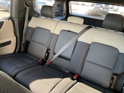 2026 GMC HUMMER EV SUV — photo 10 view