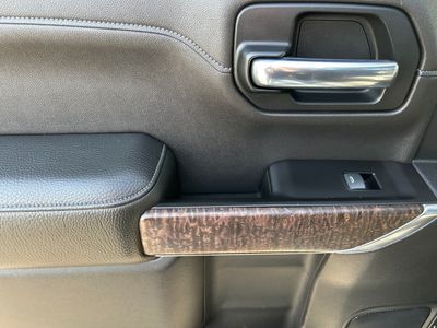 2019 GMC Sierra 1500 — detail view