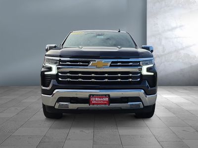 2022 Chevrolet Silverado 1500 - Photo 2