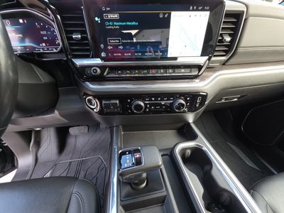 2022 Chevrolet Silverado 1500 - Photo 10