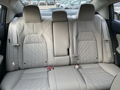 2026 Nissan Sentra — photo 9 view