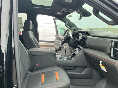 2026 GMC Sierra 2500HD — photo 12 view