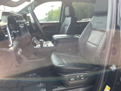 2024 GMC Sierra 1500 — photo 8 view