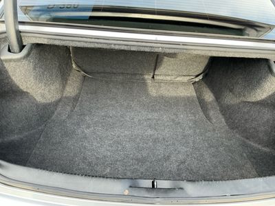 2018 Chrysler 300 — photo 12 view
