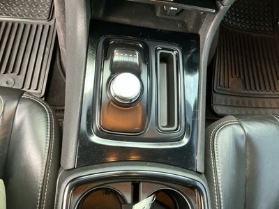 2018 Chrysler 300 — photo 8 view