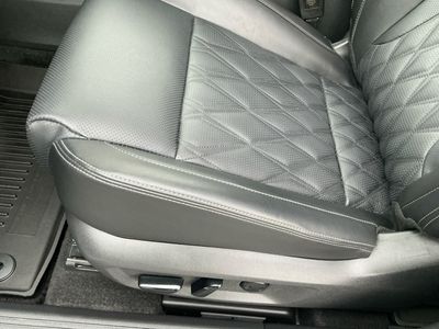 2025 Nissan Rogue — photo 12 view