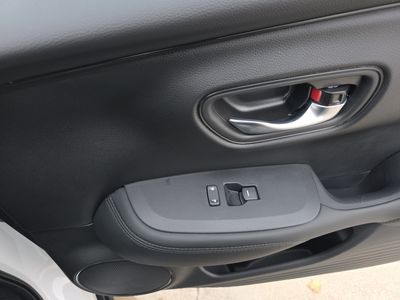 2026 Honda HR-V — photo 13 view