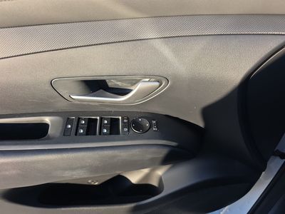 2026 Hyundai Tucson Hybrid — photo 13 view