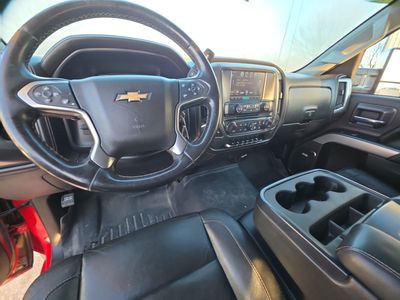 2019 Chevrolet Silverado 2500HD — photo 14 view