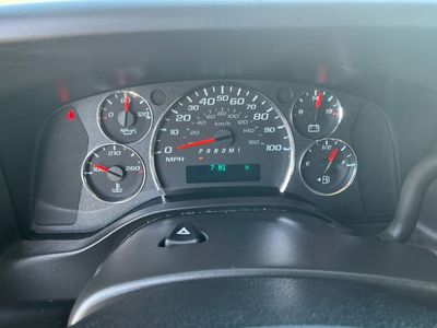 2025 Chevrolet Express Passenger - Photo 15