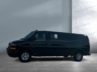 2025 Chevrolet Express Passenger - Photo 6