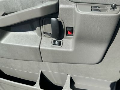 2025 Chevrolet Express Passenger - Photo 10