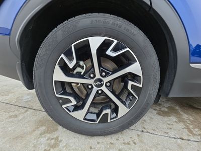 2023 Kia Sportage — photo 9 view