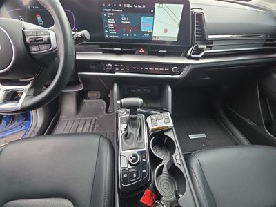 2023 Kia Sportage — photo 10 view