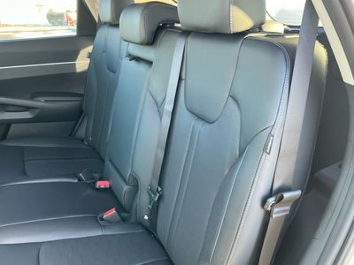 2026 Kia Sorento — photo 8 view