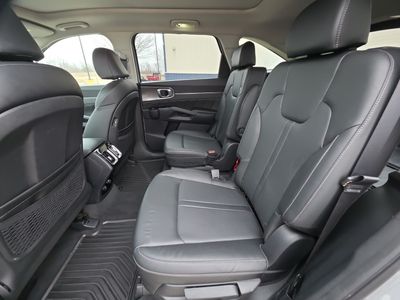 2023 Kia Sorento — photo 14 view