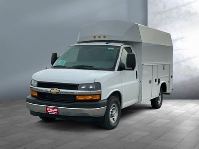 2025 Chevrolet Express Commercial Cutaway - Photo 1