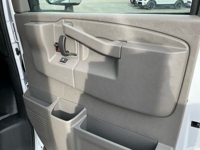 2025 Chevrolet Express Commercial Cutaway - Photo 12