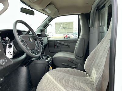 2025 Chevrolet Express Commercial Cutaway - Photo 14