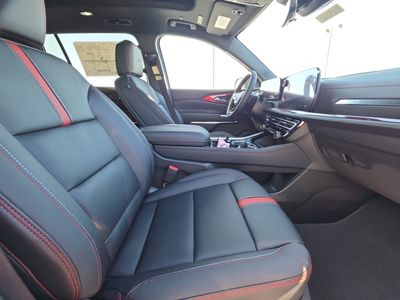 2026 Chevrolet Traverse — photo 10 view