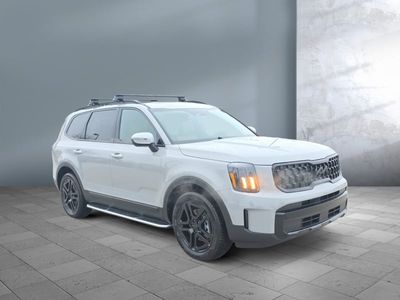 2025 Kia Telluride — front three-quarter view