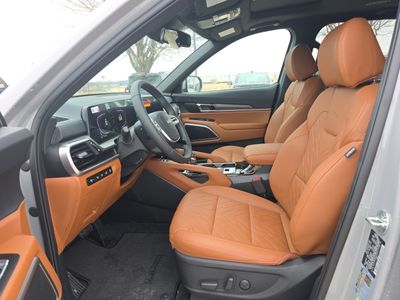 2025 Kia Telluride — photo 12 view