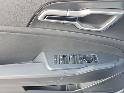 2026 Kia Sportage Hybrid — photo 12 view
