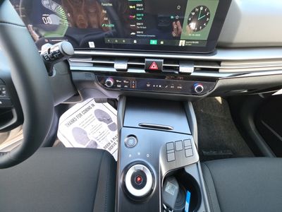 2026 Kia Sportage Hybrid — photo 9 view