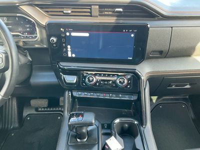 2024 GMC Sierra 1500 — photo 13 view