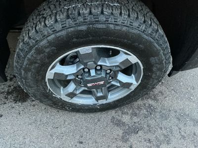 2026 GMC Sierra 2500HD — photo 11 view