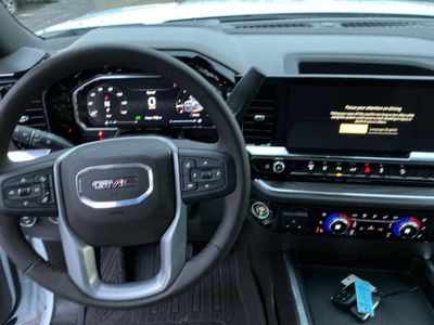 2026 GMC Sierra 2500HD — photo 7 view