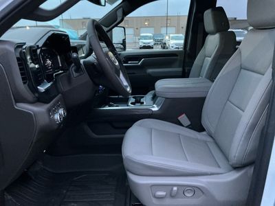 2026 GMC Sierra 2500HD — photo 9 view
