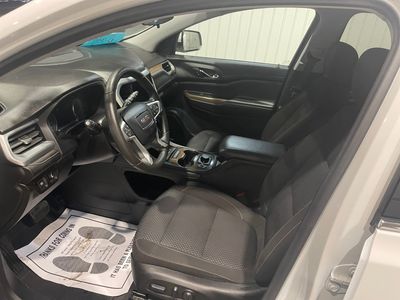 2023 GMC Acadia — photo 11 view