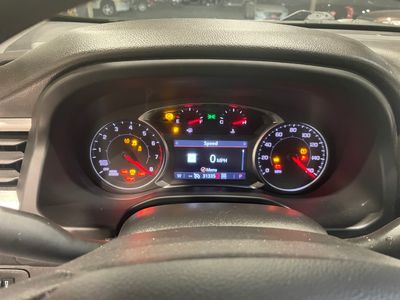 2023 GMC Acadia — photo 12 view