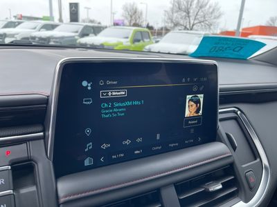 2024 Chevrolet Suburban — photo 12 view