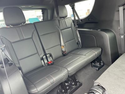 2024 Chevrolet Suburban — photo 15 view