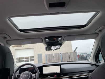 2026 Kia Carnival Hybrid - Photo 10