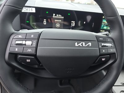 2026 Kia Sportage Plug-In Hybrid — photo 12 view