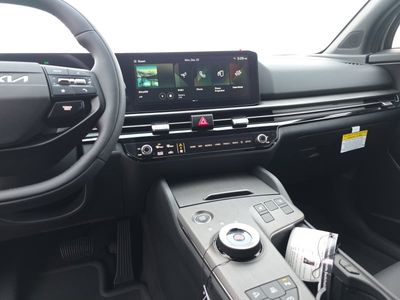 2026 Kia Sportage Plug-In Hybrid — photo 14 view