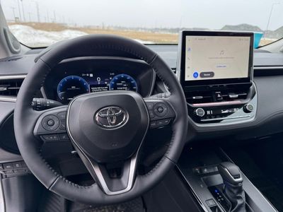 2026 Toyota Corolla Cross — photo 9 view
