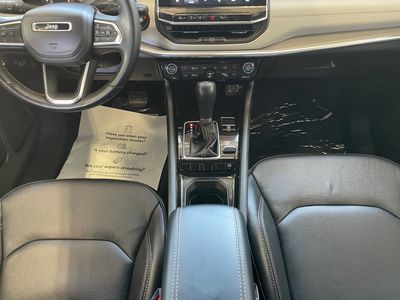 2022 Jeep Compass — photo 9 view