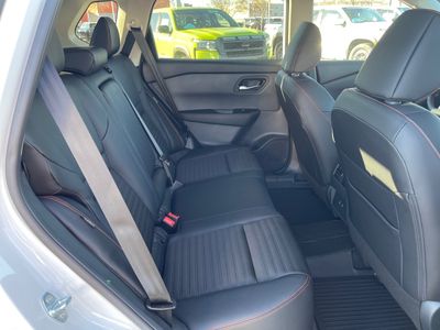 2026 Nissan Rogue — photo 11 view