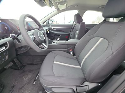 2026 Hyundai Sonata Hybrid — photo 14 view
